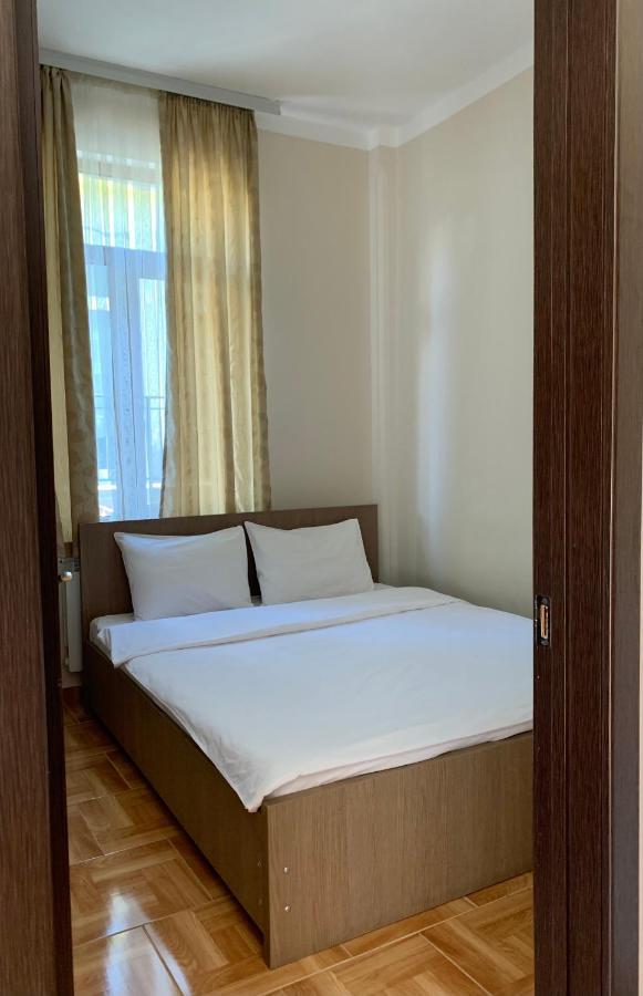 Hotel Port Altus Batumi Kültér fotó