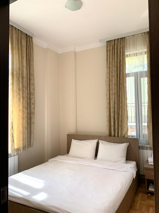 Hotel Port Altus Batumi Kültér fotó