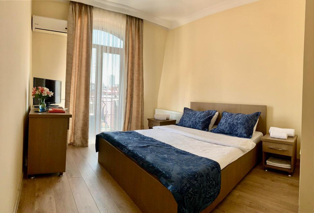 Hotel Port Altus Batumi Kültér fotó