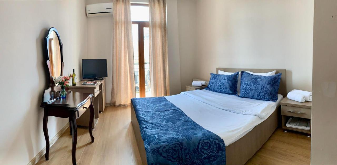 Hotel Port Altus Batumi Kültér fotó